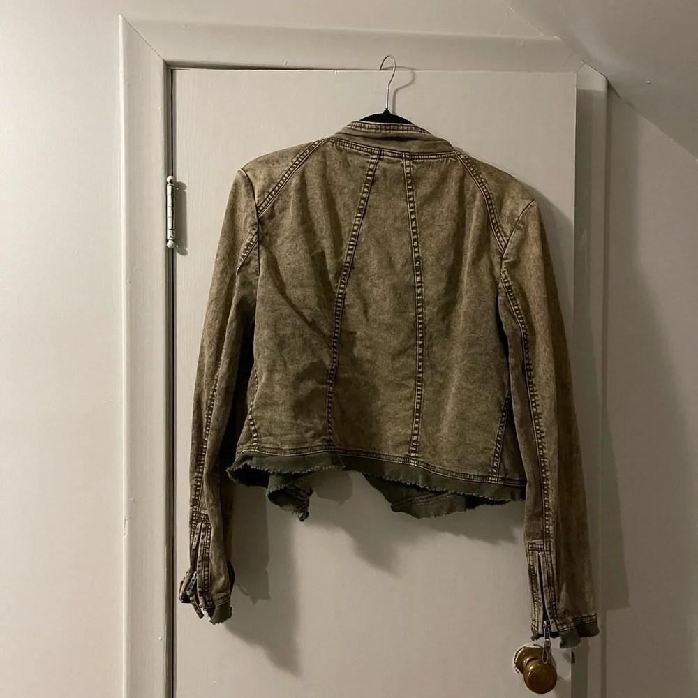 Army jacket - Picture 2 of 4